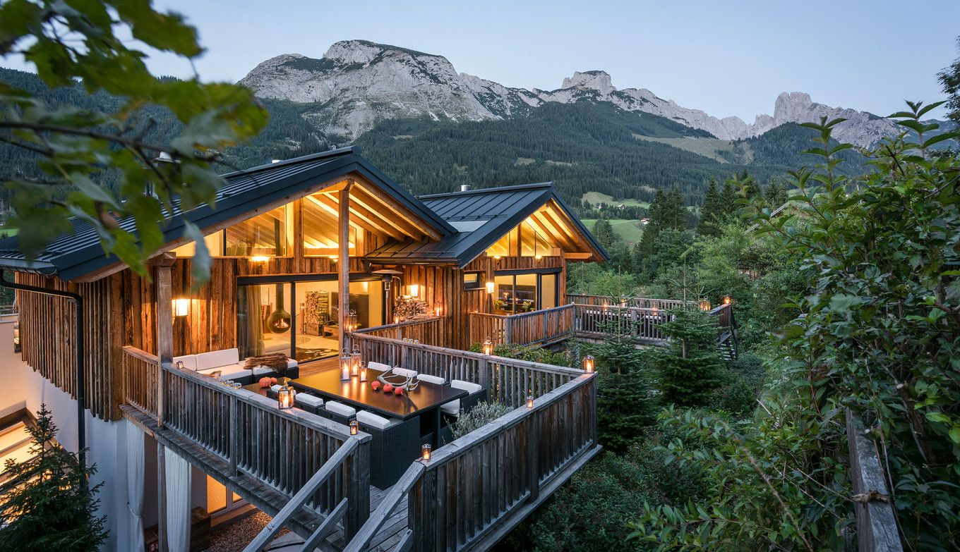 Außenaufnahme Luxuslodge.