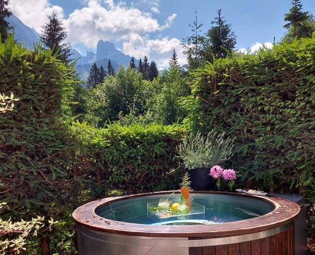 Luxuslodge Badezuber